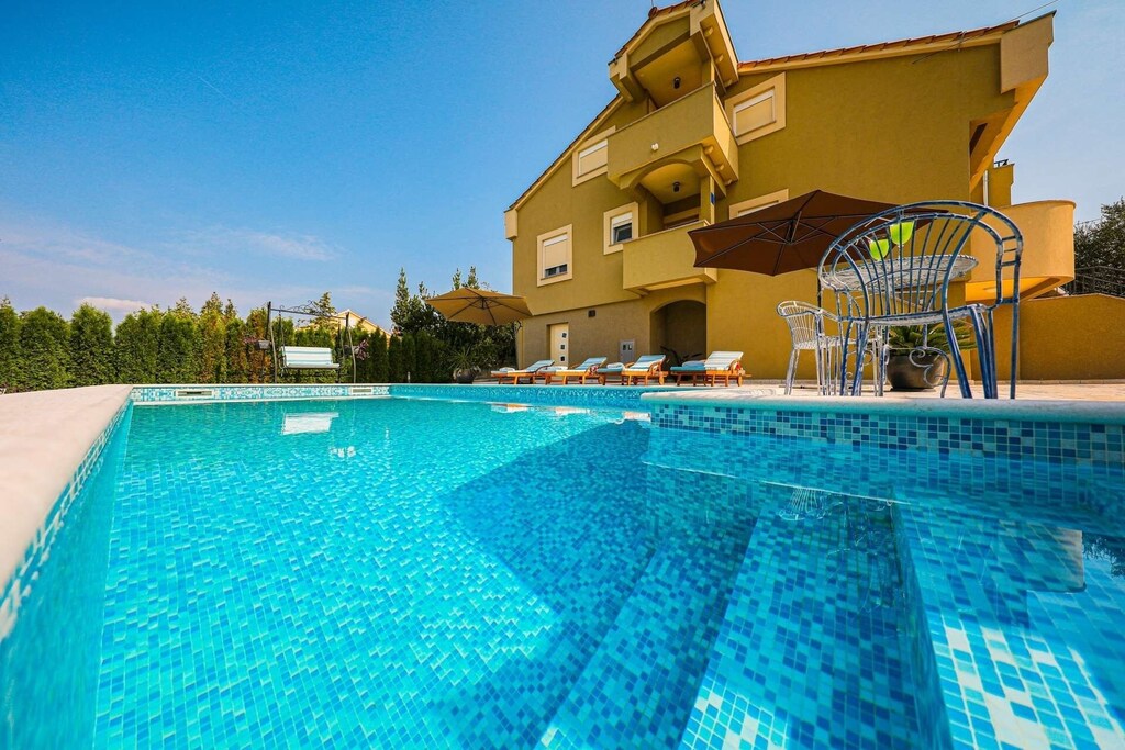 Picture of villa