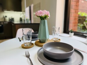 Apartment 3 - Table