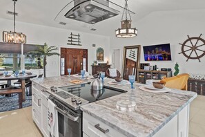 This 3 bed/2 bath renovated beauty is situated right on the Hillsborough River