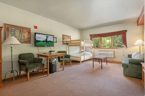 Studio Condo Also Includes Twin Bunk Beds