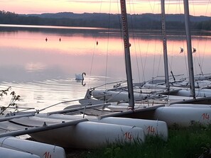 Coucher de soleil  sur le lac