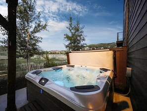 Private 8-person hot tub