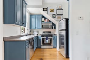 Fully Stocked Kitchen