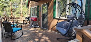 The perfect mountain deck space-relax, grill, enjoy the mountain air!