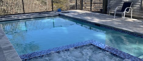 New Heated Saltwater Pool and Hot Tub (2021)