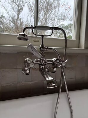 Hand-held showerhead