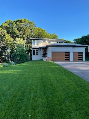 North facing front view