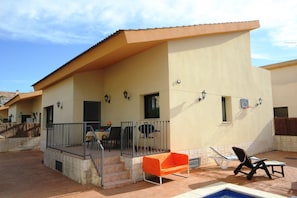 Façade