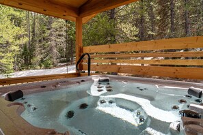 7 person hot tub