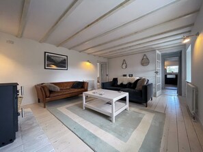 Living room | Lower Hilton Cottage, Culrain, Lairg