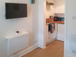 Interior | Osocozee, Millport