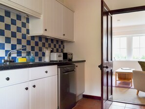 Kitchen/diner | Braigh na Leitre - Strathconon Cottages, Strathconon, Muir of Ord