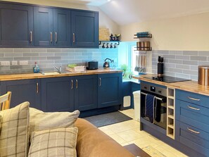 Open plan living space | Taigh Violet Rose, Uachdar