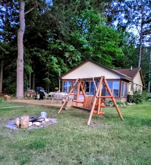Fire pit, gas grill and Log Swing.  Plenty of firewood provided