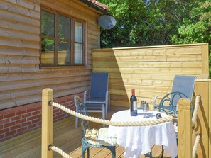Sitting-out-area | The Tack Room, Gimingham