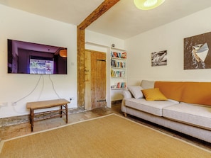 Living room/dining room | Angel Lane, Woodbridge