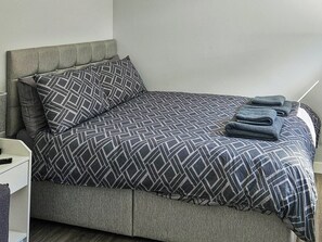 Double bedroom | Lewis - Hebridean Holiday Huts, Stornoway