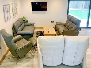 Living room | Dronefield Lodge, Somerton