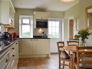 Kitchen/diner | Lupton Hall Cottages, Lupton, near kirkby Lonsdale