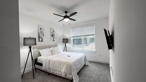 Master bedroom with Tv