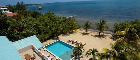 Large Oceanfront Villa with Pool, Close to Village (1554)