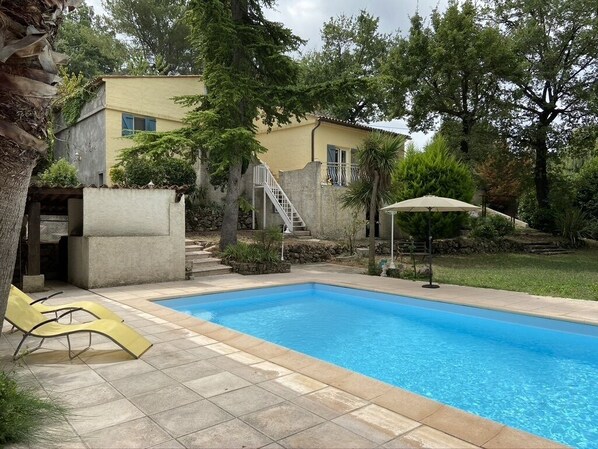 Piscine 8x4.5 systeme sel.