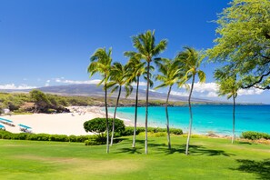 Minutes away from Hapuna Beach - voted #1 beach in USA