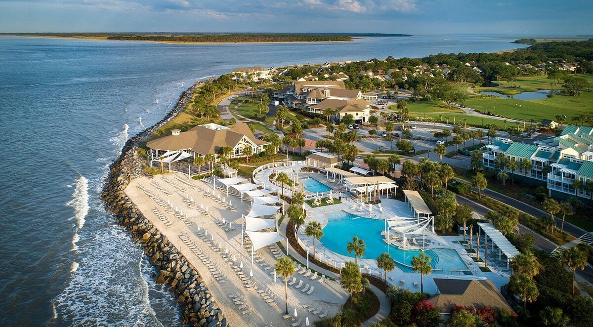 Cozy & Inviting – A Perfect Beach & Golf Getaway!