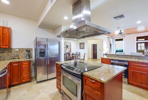 Gourmet Kitchen