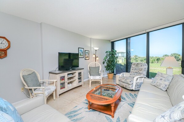 St. Augustine Beach Rentals Living Room