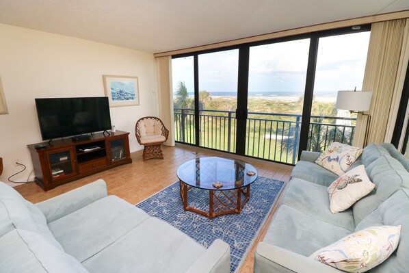 St. Augustine Beach Rentals Living Room