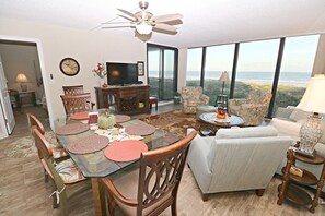 St. Augustine Ocean Front Rentals Dining/Living