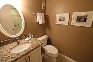 St. Augustine Ocean View Rentals Guest Bathroom