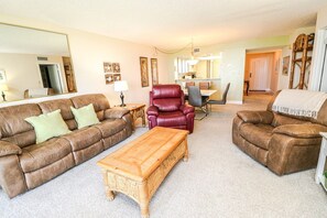 St. Augustine Beach Rentals Living Room