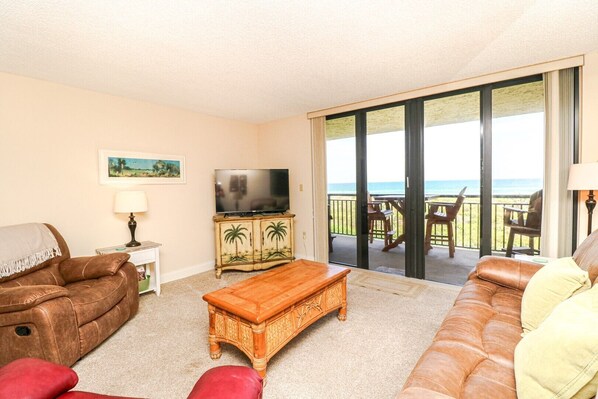 St. Augustine Beach Rentals Living Room