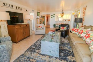 St. Augustine Beach Rentals Living Room