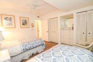 St. Augustine Beach Rentals Guest Bedroom