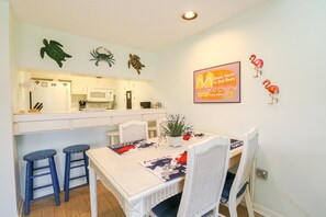 St. Augustine Beach Rentals Dining Room