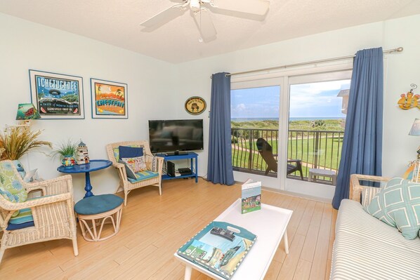 St. Augustine Beach Rentals Living Room