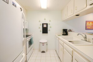 St. Augustine Beach Rentals Kitchen