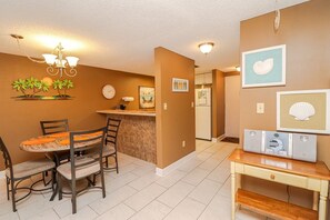 St. Augustine Beach Rentals Dining Room