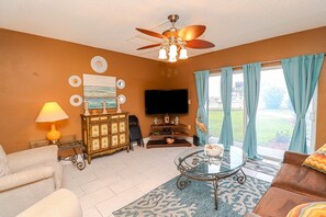 St. Augustine Beach Rentals Living Room