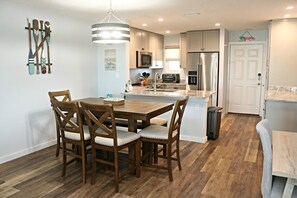 St. Augustine Beach Rentals Dining Room