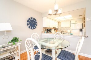 St. Augustine Beach Rentals Dining Room