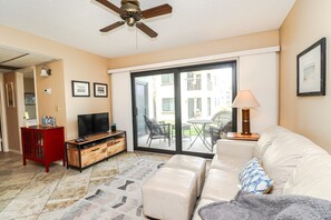 St. Augustine Beach Rentals Living Room