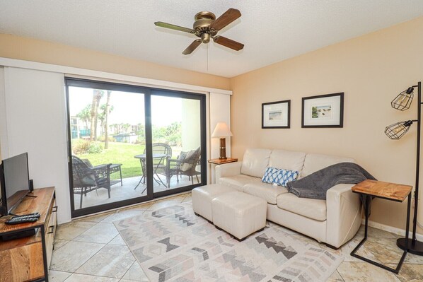 St. Augustine Beach Rentals Living Room