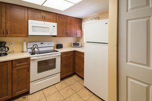 Vacation Rentals Kitchen 2