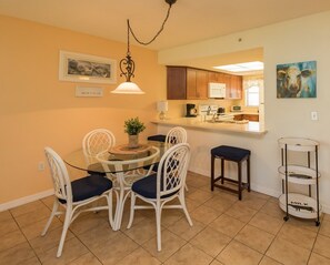 Vacation Rentals Dining Area