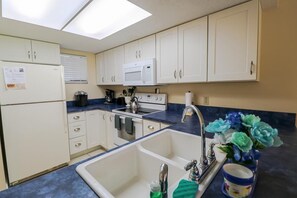 St. Augustine Beach Rentals Kitchen