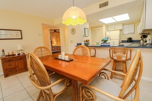 St. Augustine Beach Rentals Dining Room